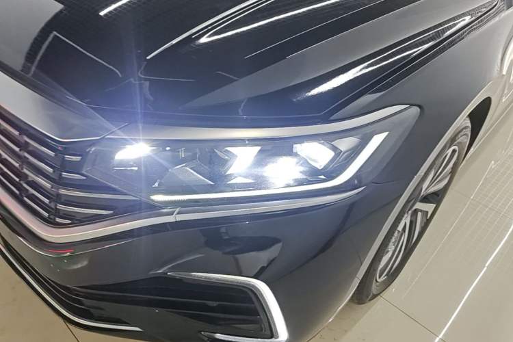 Used Volkswagen Passat New Energy 2022 Revised Version 430 PHEV Hybrid Elite Edition Left Front Headlight