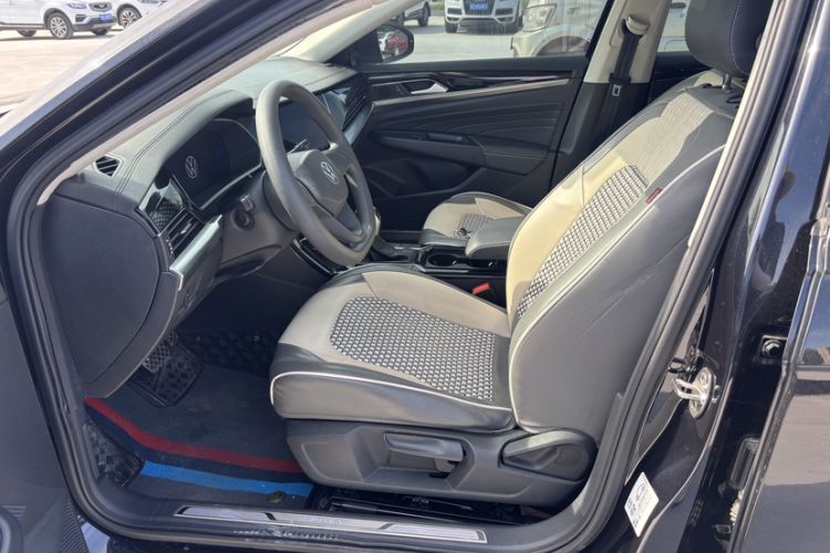 Used Volkswagen Passat New Energy 2022 430 PHEV Hybrid Business Edition Left Front Seat