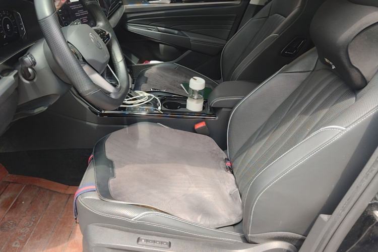 Used Volkswagen Passat New Energy 2022 430 PHEV Hybrid Luxury Edition Left Front Seat