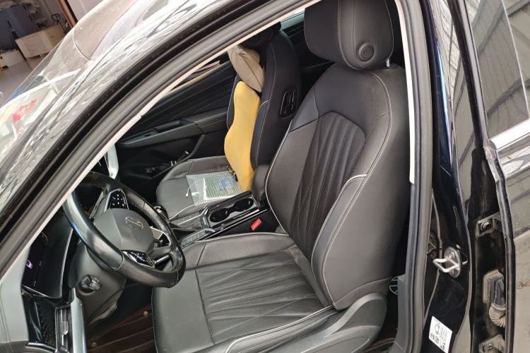 Used Volkswagen Passat New Energy 2022 430 PHEV Hybrid Luxury Edition Left Front Seat