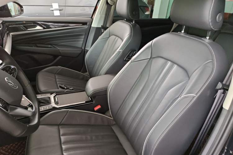 Used Volkswagen Passat New Energy 2022 430 PHEV Hybrid Elite Edition Left Front Seat