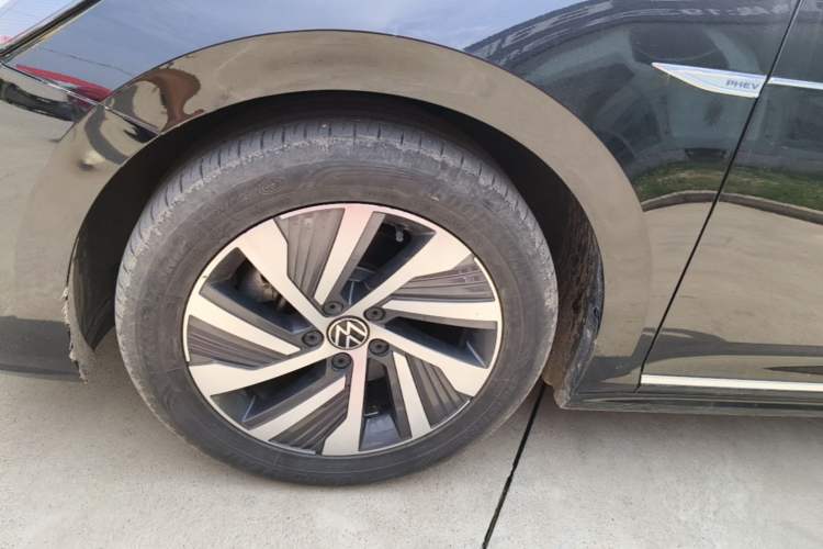 Used Volkswagen Passat New Energy 2022 430 PHEV Hybrid Elite Edition Left Front Wheel Hub