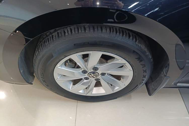 Used Volkswagen Passat New Energy 2022 430 PHEV Hybrid Business Edition Left Front Wheel Hub