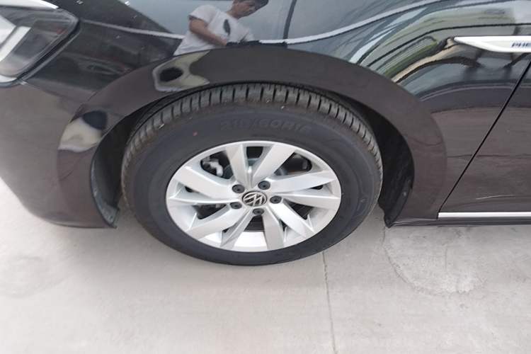 Used Volkswagen Passat New Energy 2022 430 PHEV Hybrid Business Edition Left Front Wheel Hub