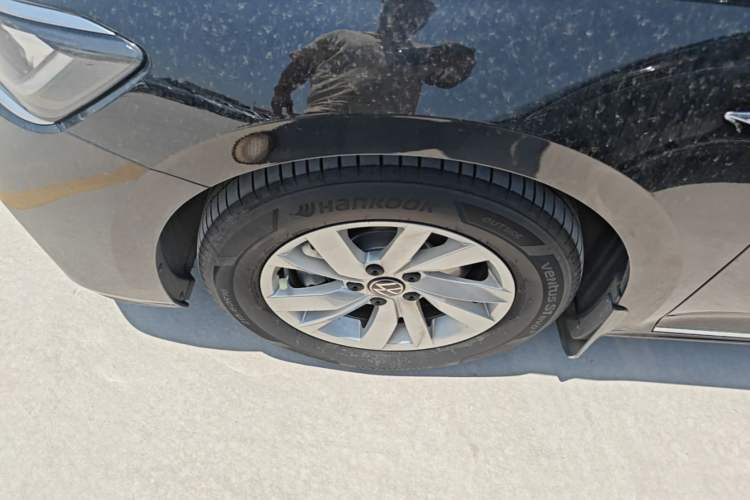 Used Volkswagen Passat New Energy 2022 430 PHEV Hybrid Business Edition Left Front Wheel Hub