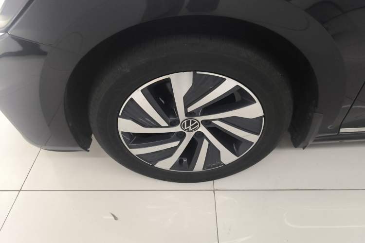 Used Volkswagen Passat New Energy 2022 430 PHEV Hybrid Elite Edition Left Front Wheel Hub