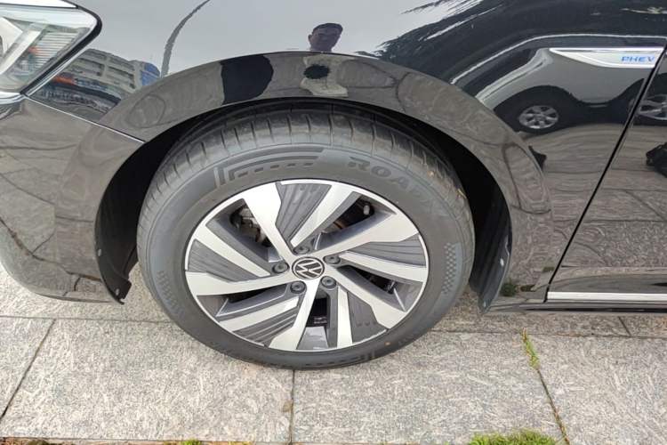 Used Volkswagen Passat New Energy 2022 430 PHEV Hybrid Elite Edition Left Front Wheel Hub