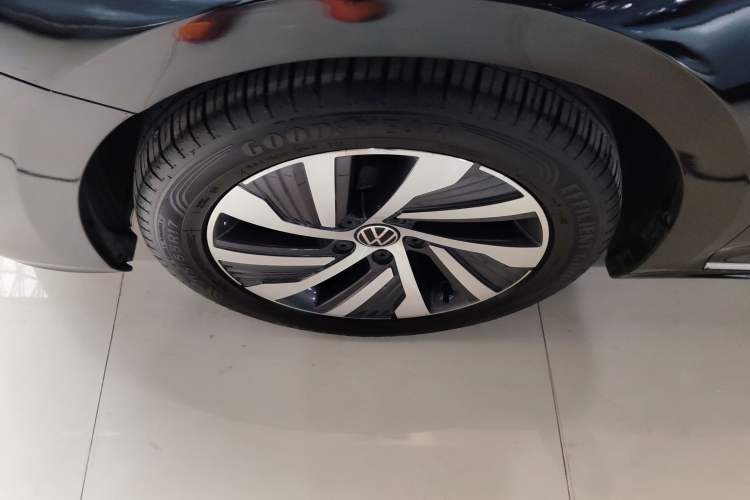Used Volkswagen Passat New Energy 2022 430 PHEV Hybrid Elite Edition Left Front Wheel Hub