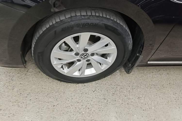 Used Volkswagen Passat New Energy 2022 430 PHEV Hybrid Business Edition Left Front Wheel Hub