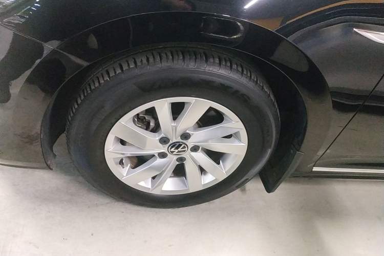 Used Volkswagen Passat New Energy 2022 430 PHEV Hybrid Business Edition Left Front Wheel Hub