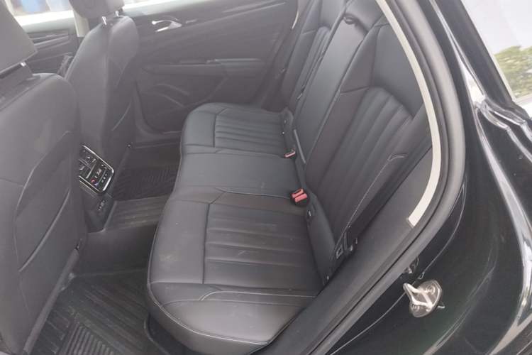 Used Volkswagen Passat New Energy 2022 430 PHEV Hybrid Business Edition Left Rear Seat