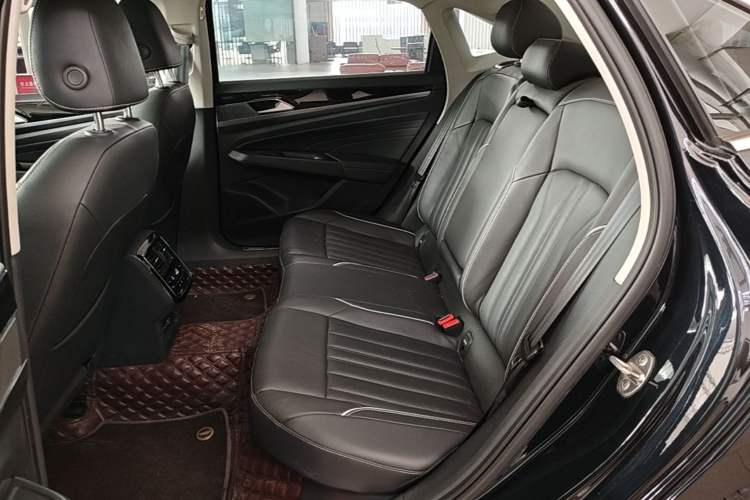 Used Volkswagen Passat New Energy 2022 Revised Version 430 PHEV Hybrid Elite Edition Left Rear Seat