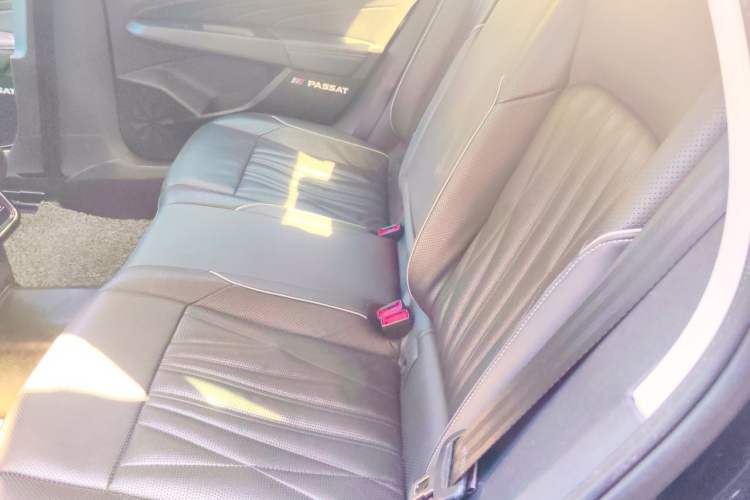 Used Volkswagen Passat New Energy 2022 430 PHEV Hybrid Luxury Edition Left Rear Seat