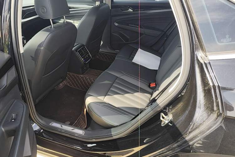 Used Volkswagen Passat New Energy 2022 430 PHEV Hybrid Business Edition Left Rear Seat