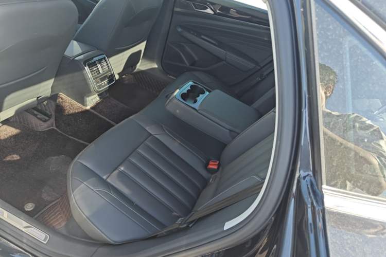Used Volkswagen Passat New Energy 2022 430 PHEV Hybrid Business Edition Left Rear Seat