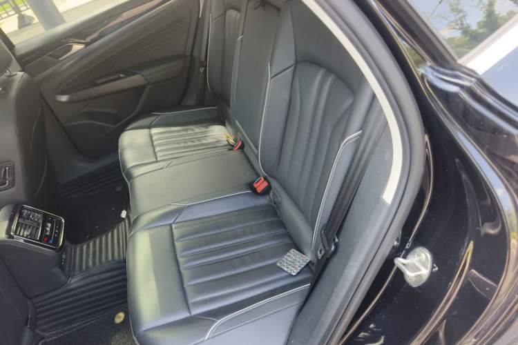 Used Volkswagen Passat New Energy 2022 430 PHEV Hybrid Elite Edition Left Rear Seat