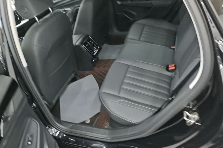 Used Volkswagen Passat New Energy 2022 430 PHEV Hybrid Business Edition Left Rear Seat