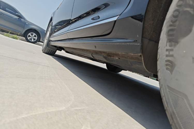 Used Volkswagen Passat New Energy 2022 430 PHEV Hybrid Business Edition Left Side Sill