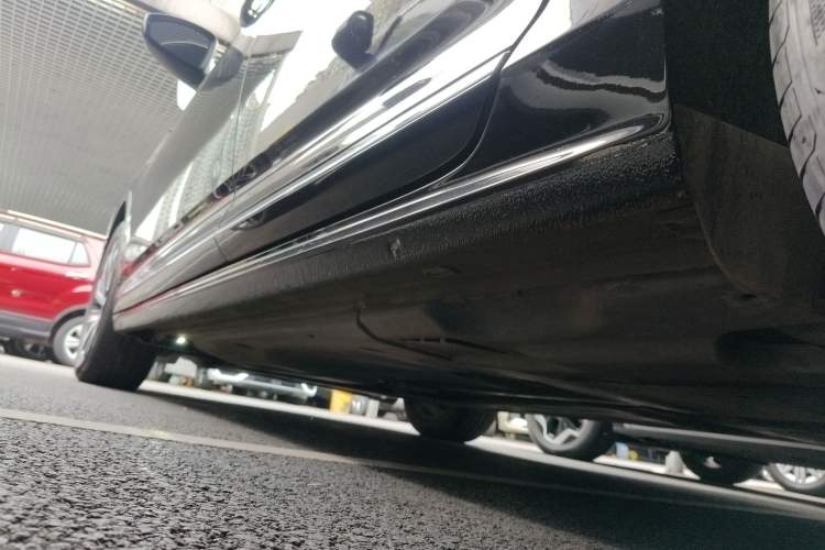 Used Volkswagen Passat New Energy 2022 430 PHEV Hybrid Luxury Edition Left Side Sill