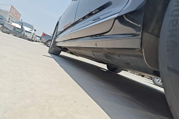 Used Volkswagen Passat New Energy 2022 430 PHEV Hybrid Business Edition Left Side Sill