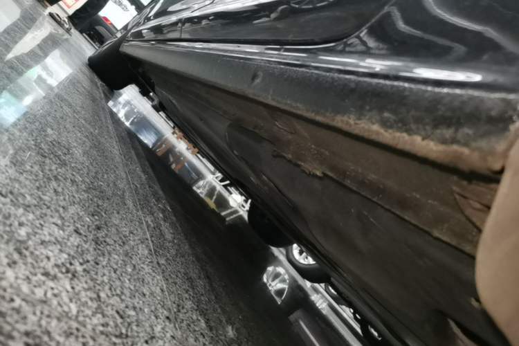 Used Volkswagen Passat New Energy 2022 430 PHEV Hybrid Luxury Edition Left Side Sill