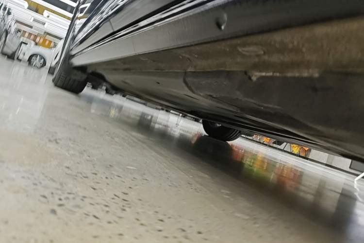 Used Volkswagen Passat New Energy 2022 430 PHEV Hybrid Business Edition Left Side Sill