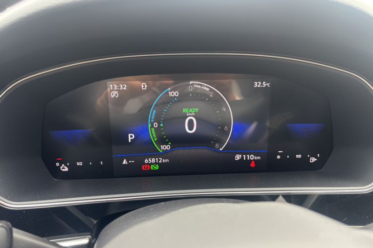 Used Volkswagen Passat New Energy 2022 430 PHEV Hybrid Business Edition Odometer Close Up