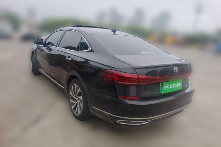 Used Volkswagen Passat New Energy 2022 430 PHEV Hybrid Luxury Edition Rear Left 45 Deg