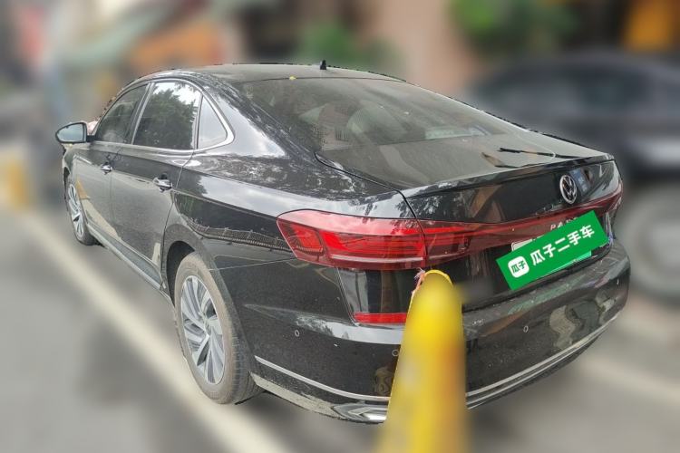 Used Volkswagen Passat New Energy 2022 430 PHEV Hybrid Luxury Edition Rear Left 45 Deg