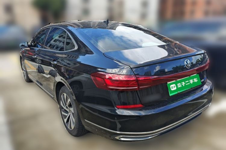 Used Volkswagen Passat New Energy 2022 430 PHEV Hybrid Luxury Edition Rear Left 45 Deg