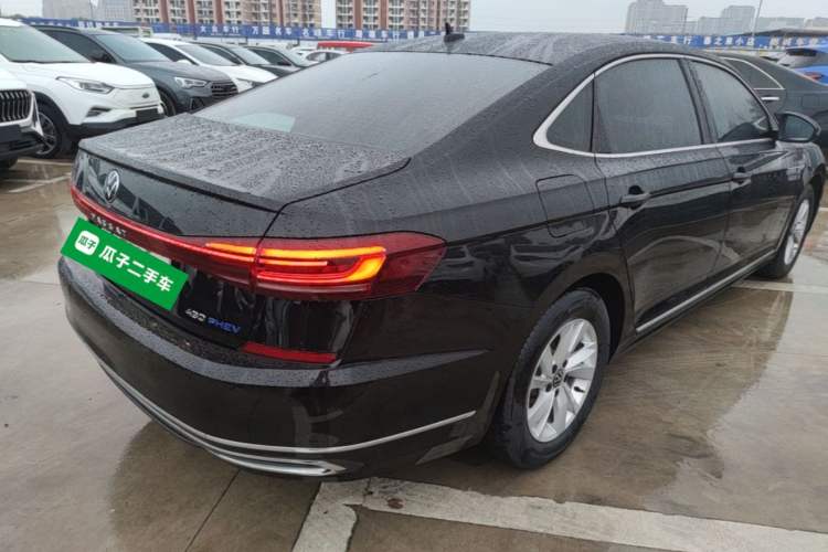 Used Volkswagen Passat New Energy 2022 430 PHEV Hybrid Business Edition Rear Right 45 Deg