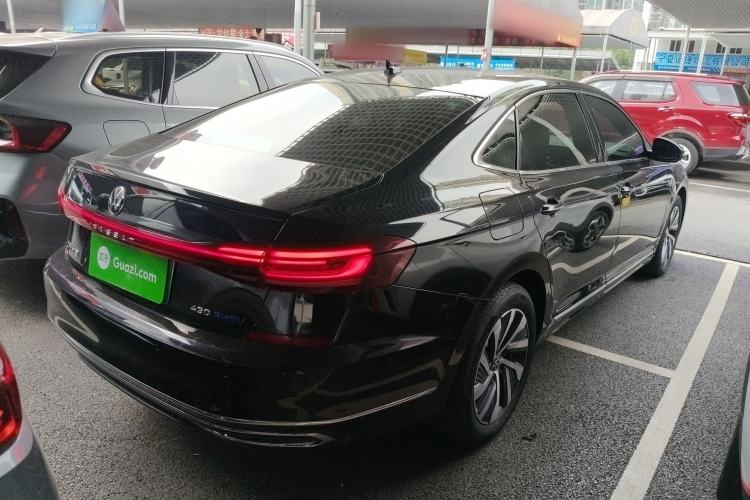 Used Volkswagen Passat New Energy 2022 430 PHEV Hybrid Luxury Edition Rear Right 45 Deg