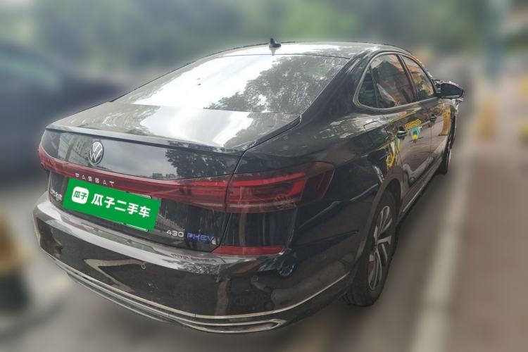 Used Volkswagen Passat New Energy 2022 430 PHEV Hybrid Luxury Edition Rear Right 45 Deg