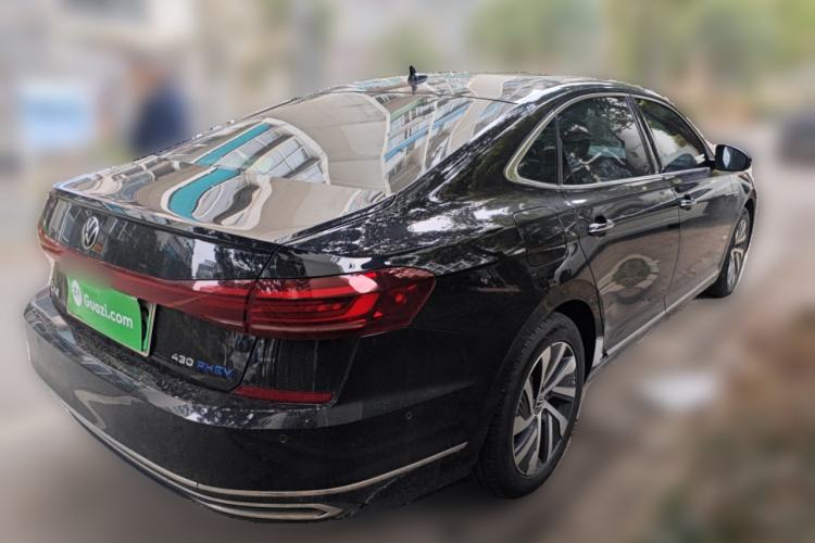 Used Volkswagen Passat New Energy 2022 430 PHEV Hybrid Luxury Edition Rear Right 45 Deg