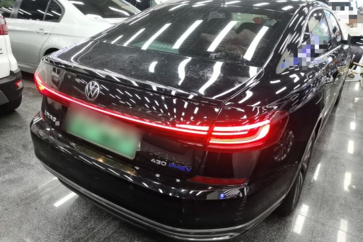 Used Volkswagen Passat New Energy 2022 430 PHEV Hybrid Luxury Edition Rear Right 45 Deg