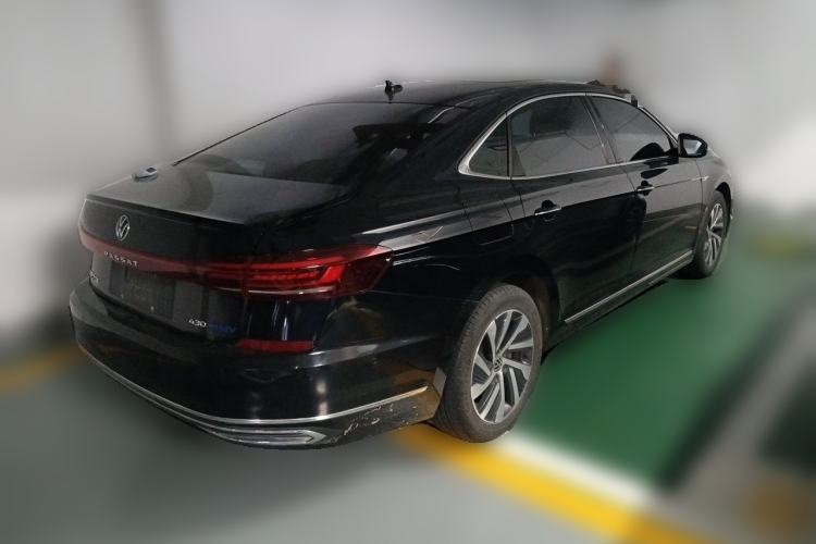 Used Volkswagen Passat New Energy 2022 430 PHEV Hybrid Luxury Edition Rear Right 45 Deg