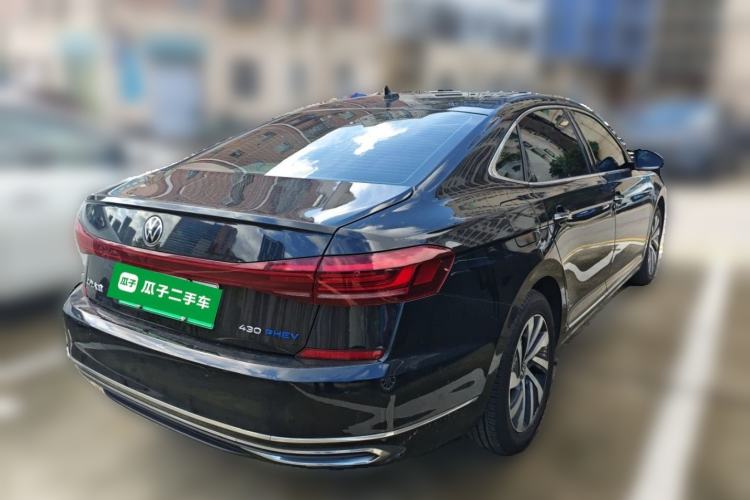Used Volkswagen Passat New Energy 2022 430 PHEV Hybrid Luxury Edition Rear Right 45 Deg