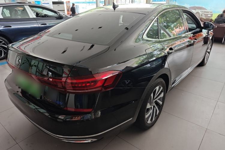 Used Volkswagen Passat New Energy 2022 430 PHEV Hybrid Elite Edition Rear Right 45 Deg