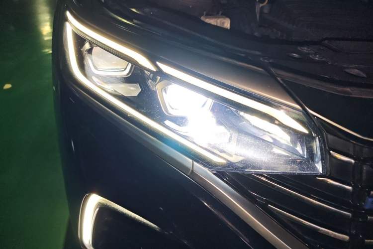 Used Volkswagen Passat New Energy 2022 430 PHEV Hybrid Luxury Edition Right Front Headlight