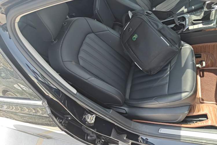 Used Volkswagen Passat New Energy 2022 430 PHEV Hybrid Business Edition Right Front Seat