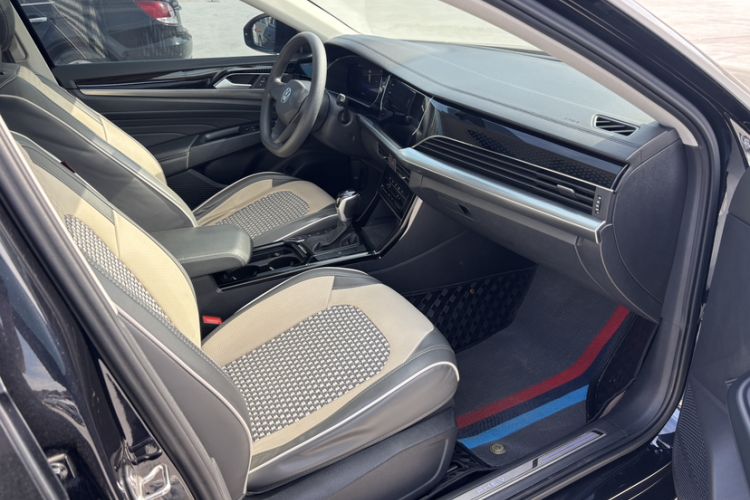 Used Volkswagen Passat New Energy 2022 430 PHEV Hybrid Business Edition Right Front Seat