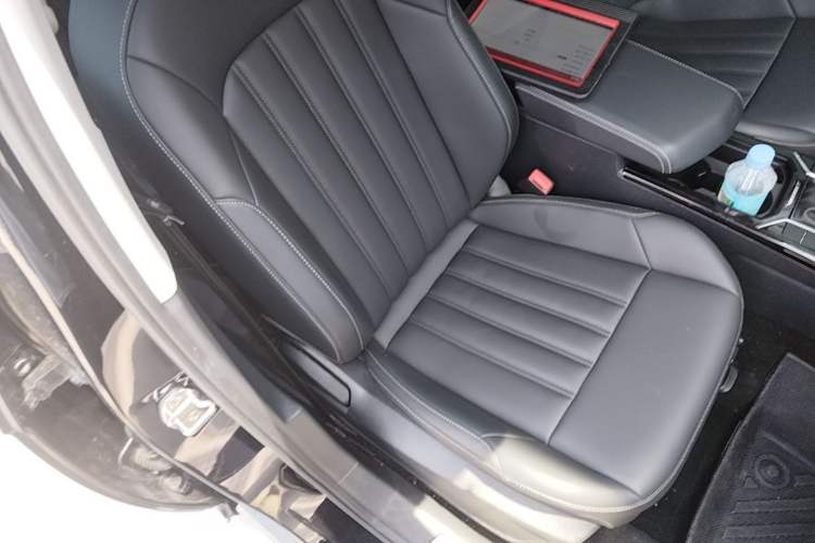 Used Volkswagen Passat New Energy 2022 430 PHEV Hybrid Business Edition Right Front Seat