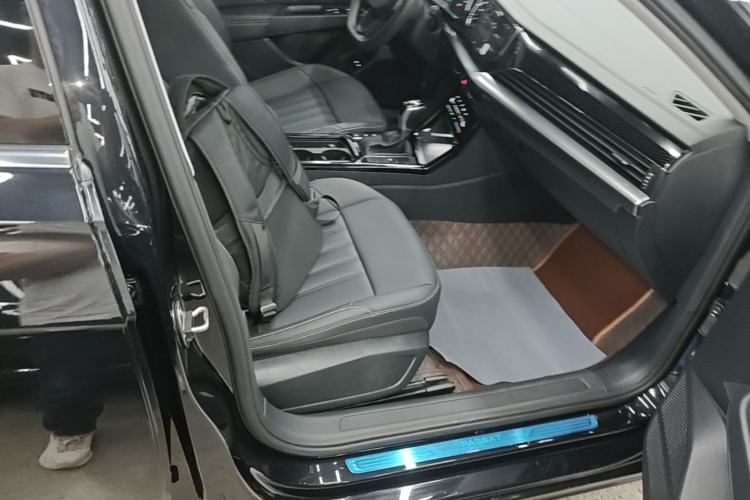 Used Volkswagen Passat New Energy 2022 430 PHEV Hybrid Business Edition Right Front Seat