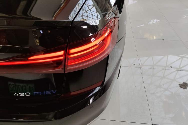 Used Volkswagen Passat New Energy 2022 430 PHEV Hybrid Elite Edition Right Rear Taillight