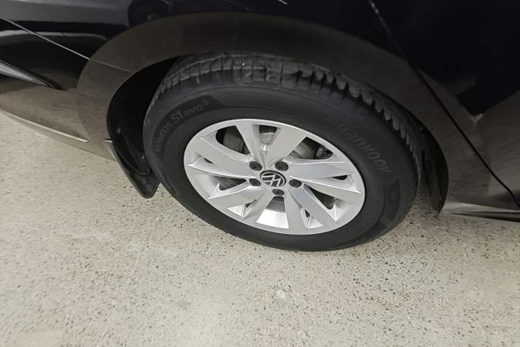 Used Volkswagen Passat New Energy 2022 430 PHEV Hybrid Business Edition Right Rear Wheel Hub