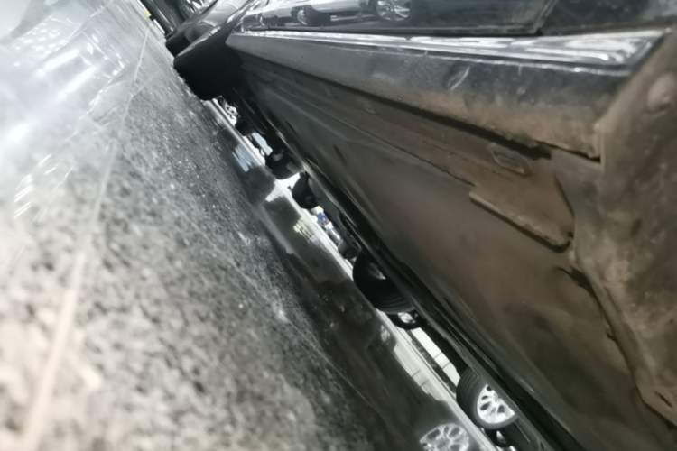Used Volkswagen Passat New Energy 2022 430 PHEV Hybrid Luxury Edition Right Side Sill