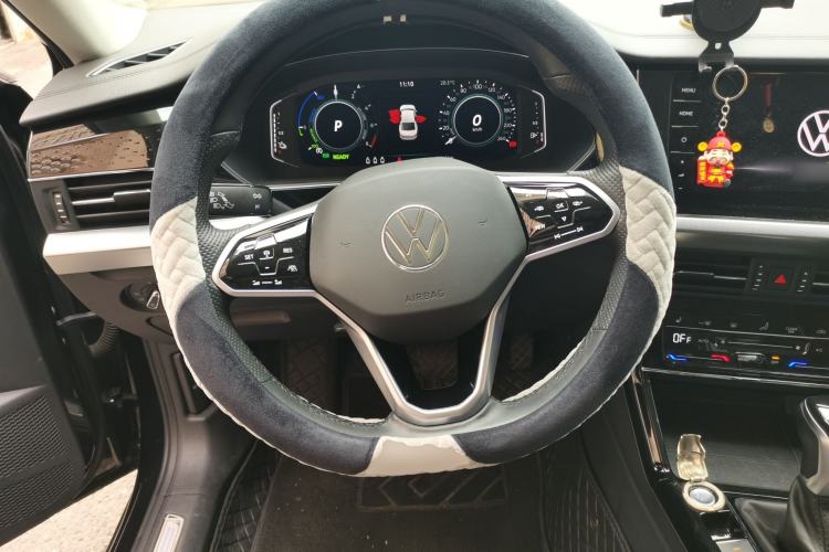 Used Volkswagen Passat New Energy 2022 430 PHEV Hybrid Luxury Edition Steering Wheel