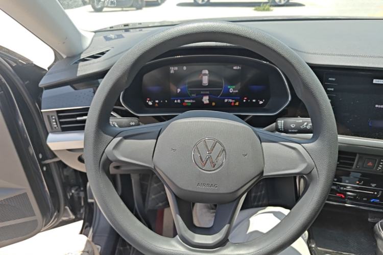 Used Volkswagen Passat New Energy 2022 430 PHEV Hybrid Business Edition Steering Wheel