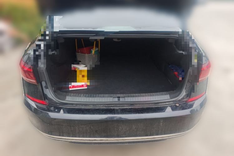 Used Volkswagen Passat New Energy 2022 430 PHEV Hybrid Luxury Edition Trunk