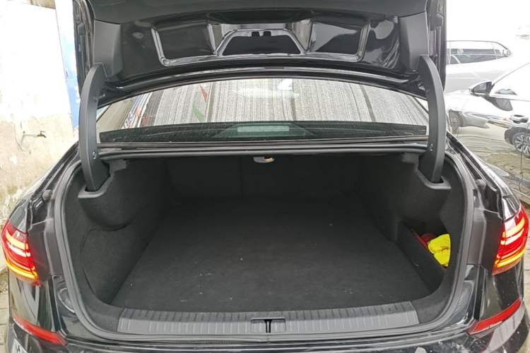 Used Volkswagen Passat New Energy 2022 430 PHEV Hybrid Luxury Edition Trunk